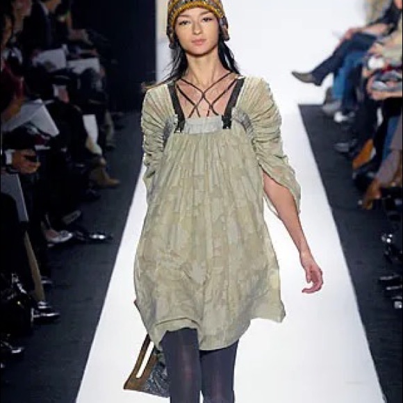 BCBGMAXAZRIA RUNWAY DRESS - Picture 5 of 5